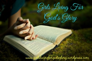 Girls Living For God's Glory button